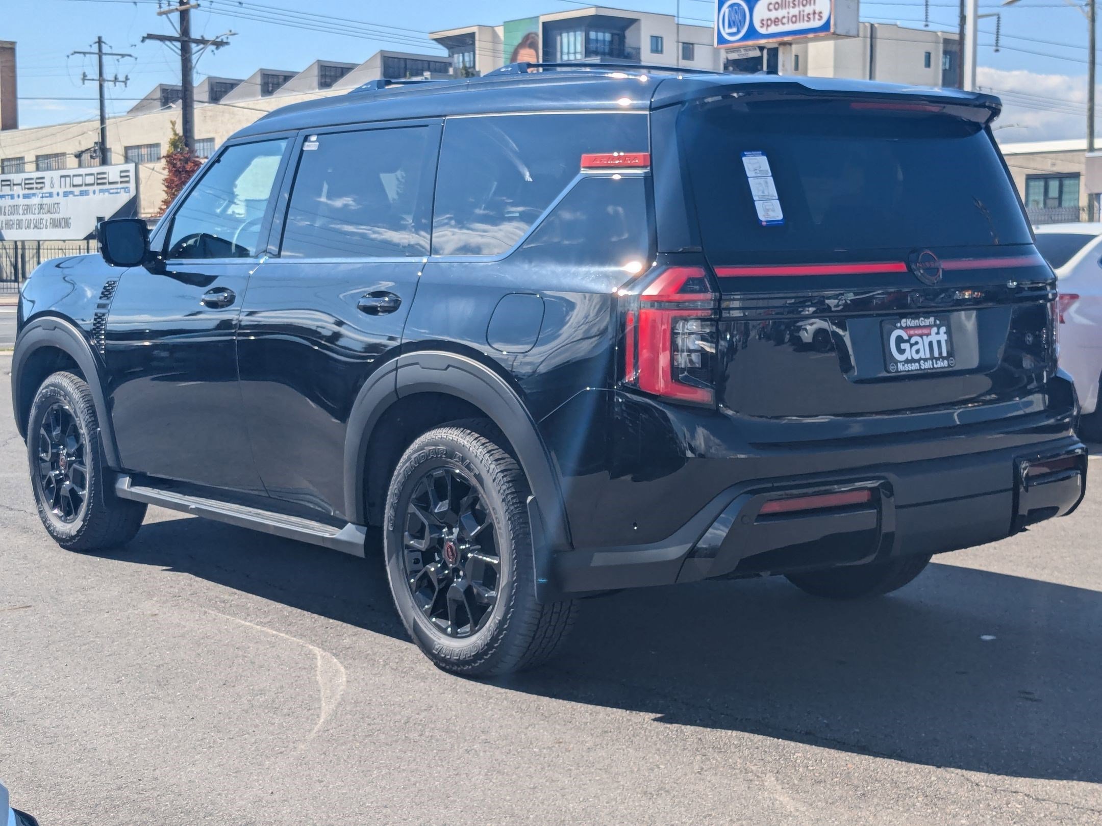 2026 Nissan Armada photo 3