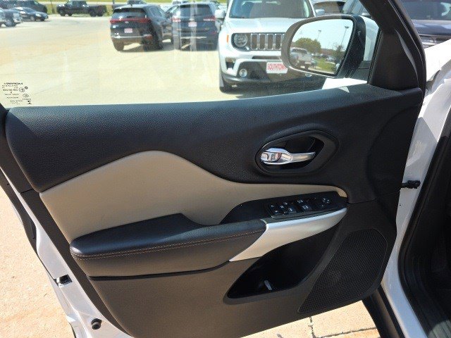 2018 Jeep Cherokee Limited photo 14