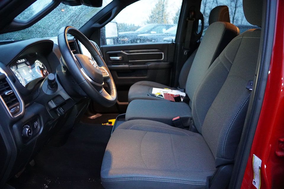 2024 Ram 2500 Big Horn photo 4