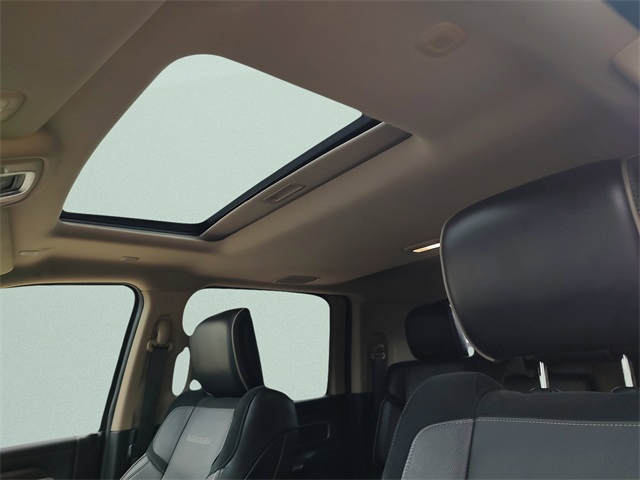 2019 Ram 2500 Laramie photo 8