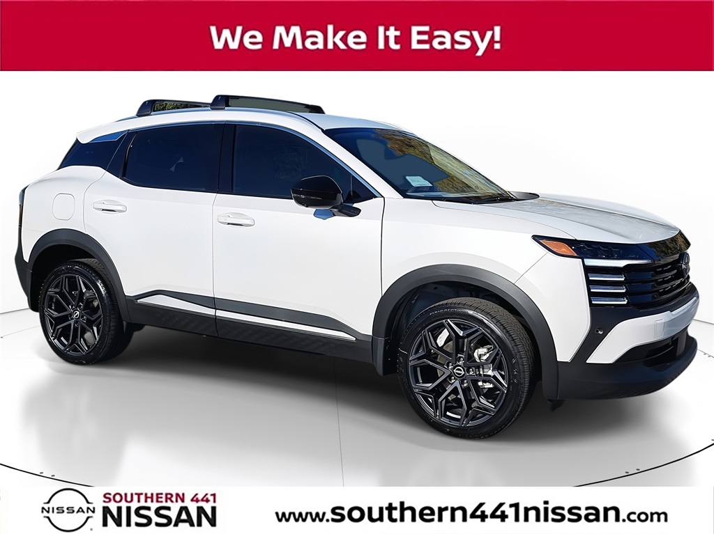 2026 Nissan KICKS SR's photo