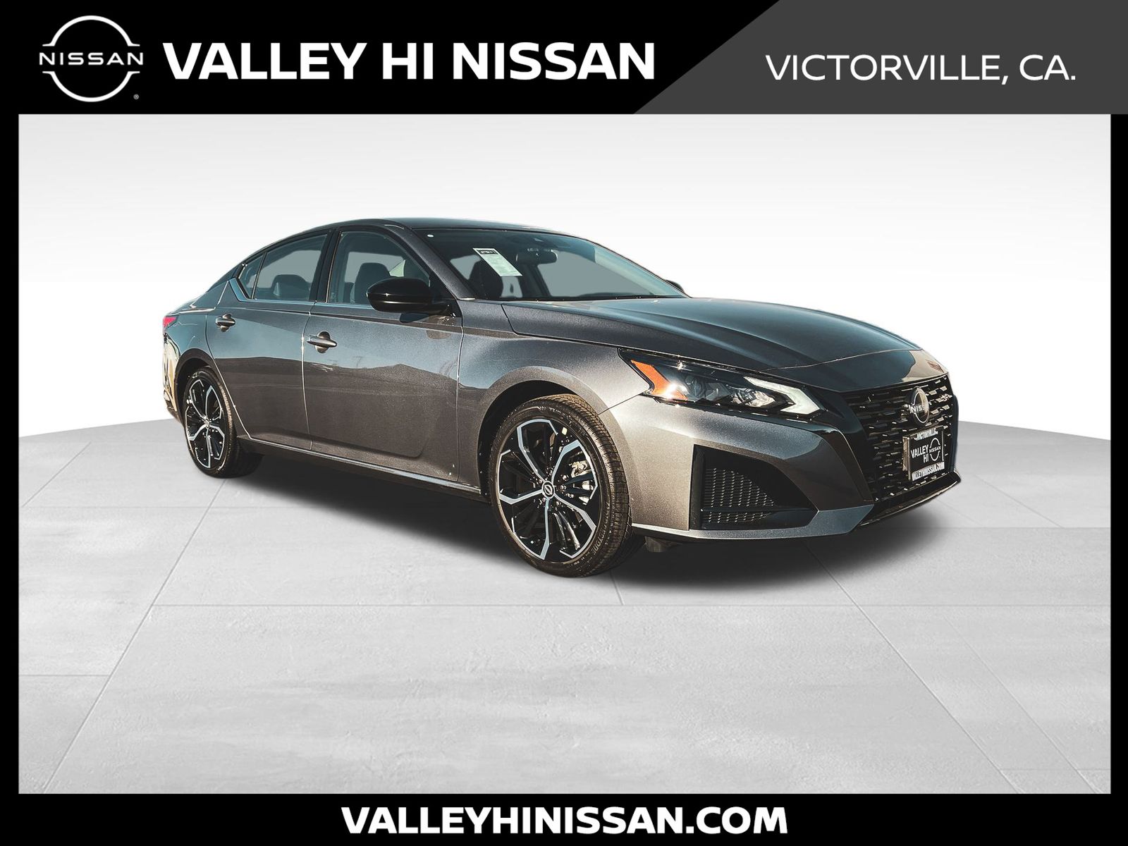 2025 Nissan Altima SR's photo