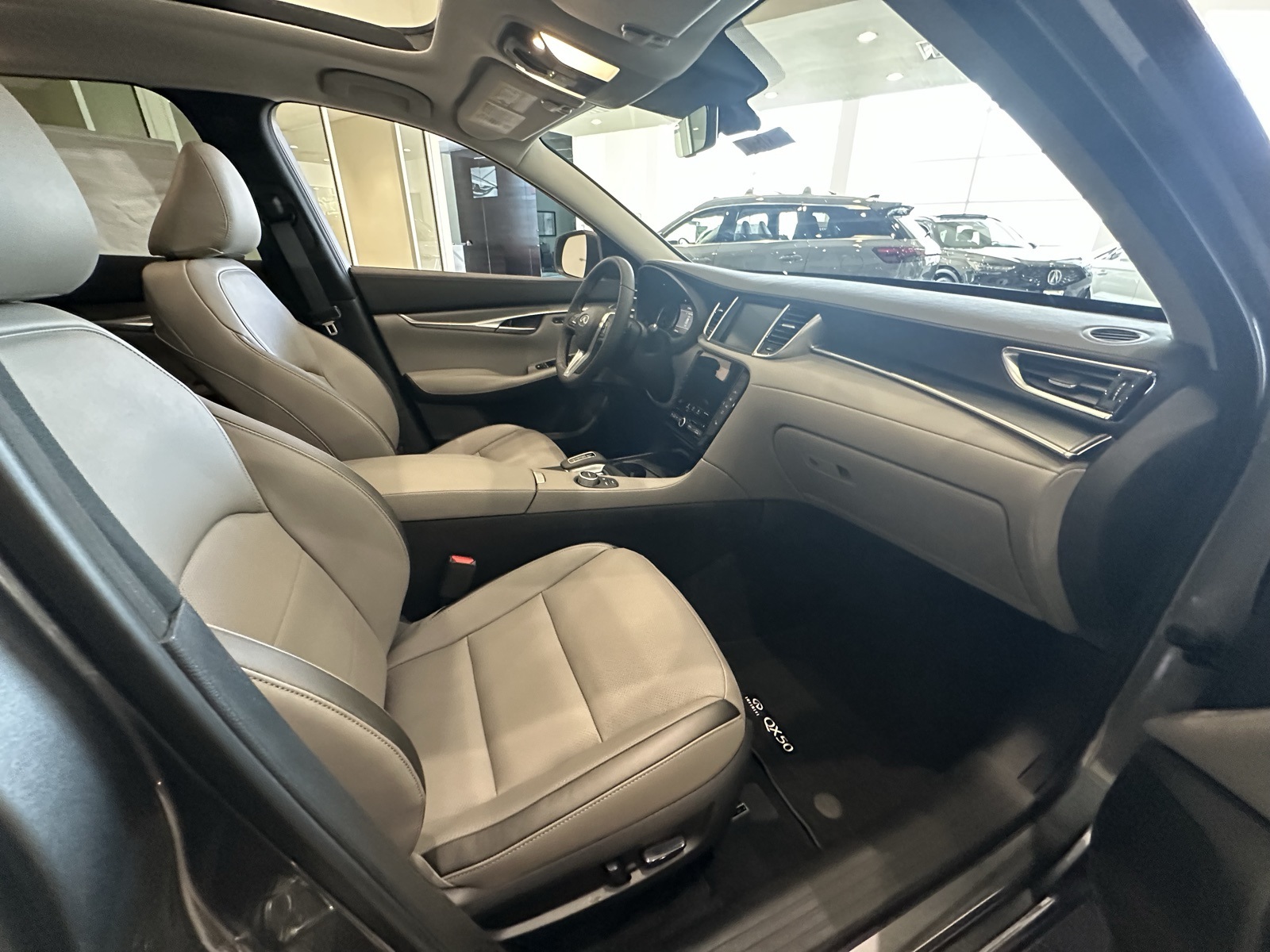 2025 Infiniti QX50 Luxe AWD photo 39