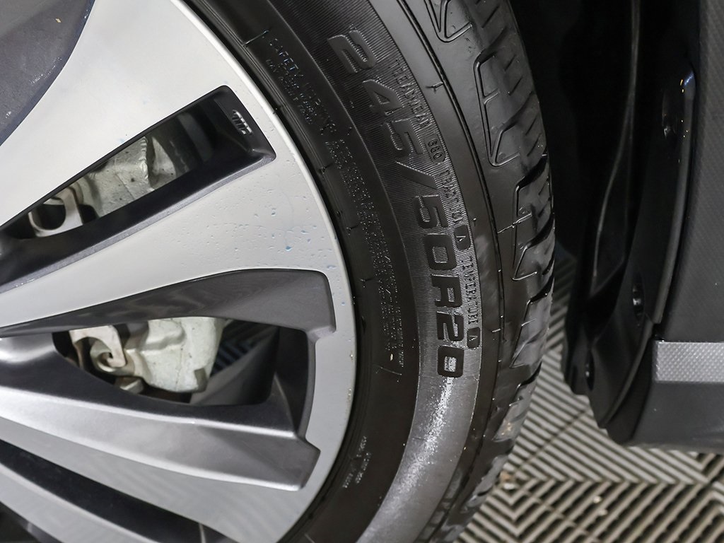 2022 Subaru Ascent Limited photo 24