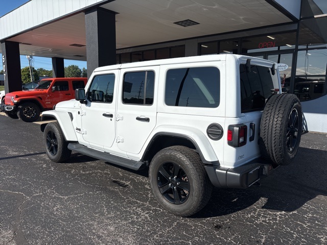 2022 Jeep Wrangler Unlimited Sahara Altitude photo 2