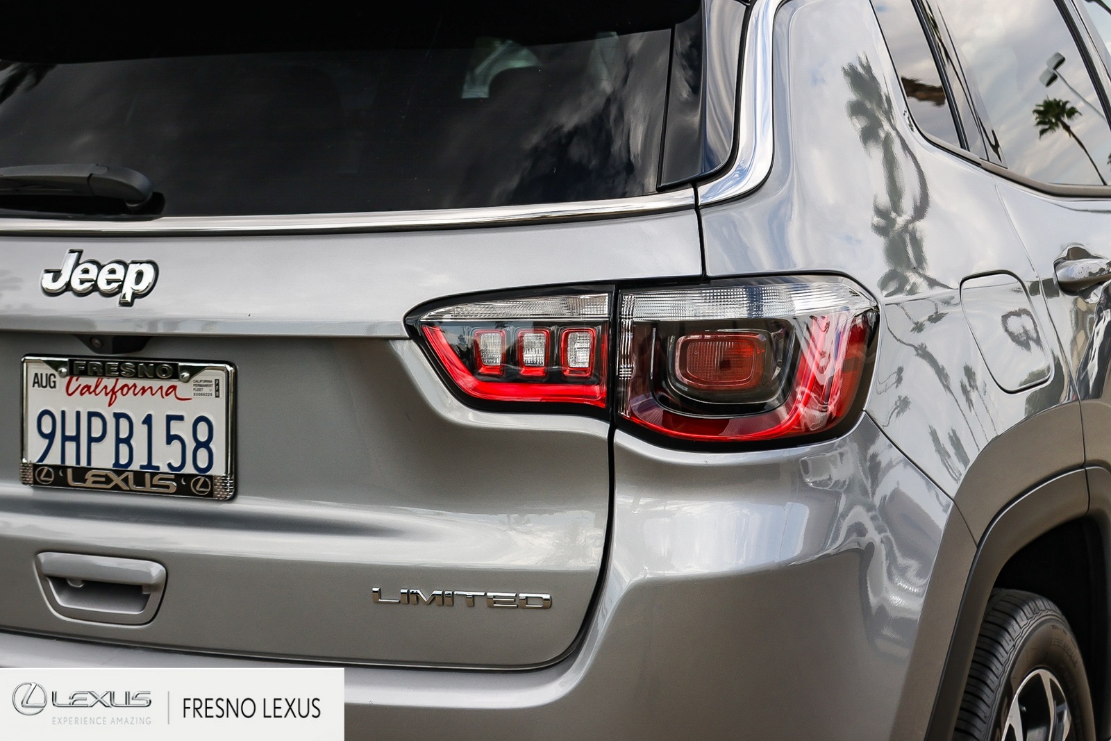 2023 Jeep Compass Limited photo 4