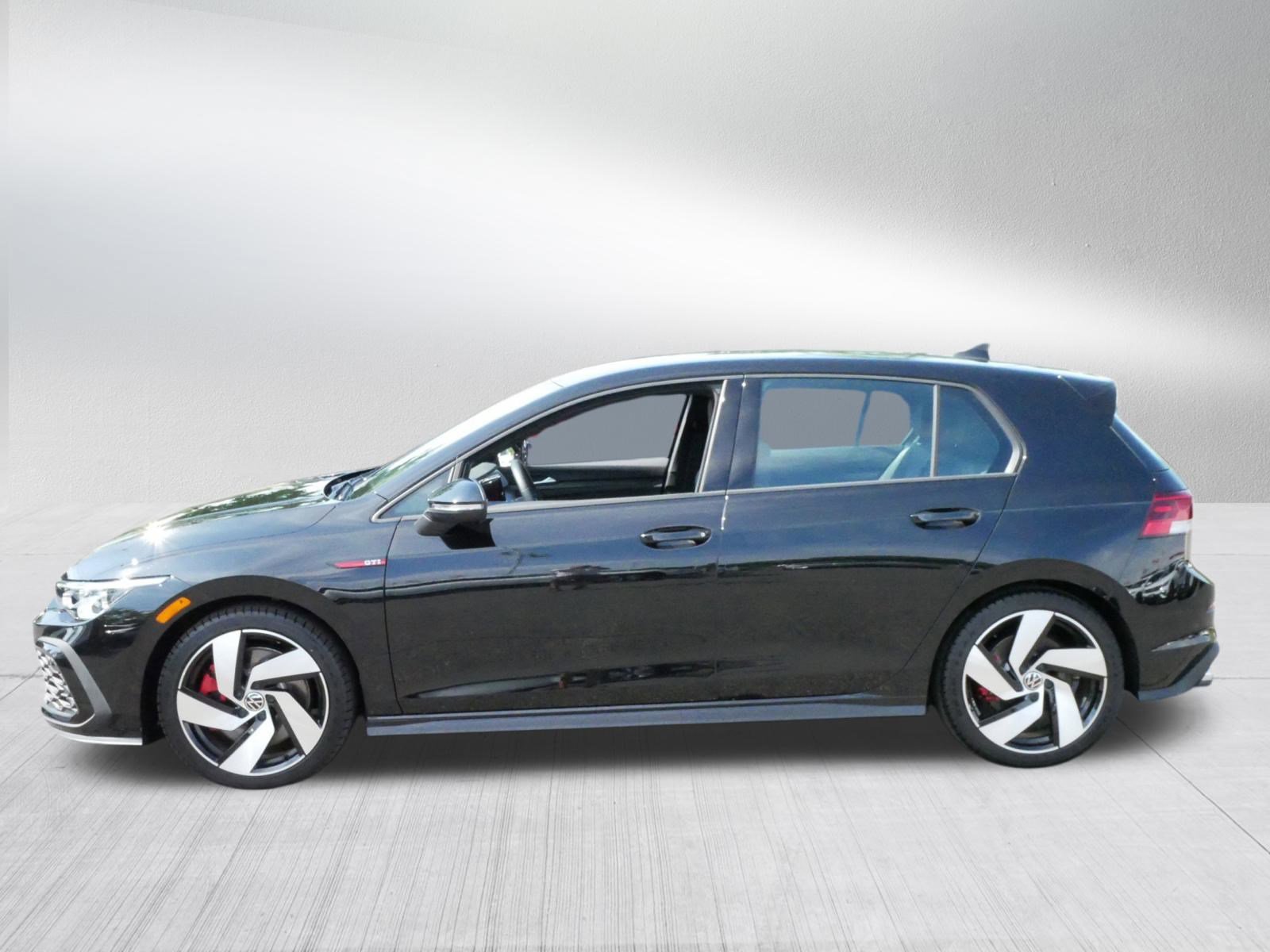 2024 Volkswagen Golf GTI S photo 4