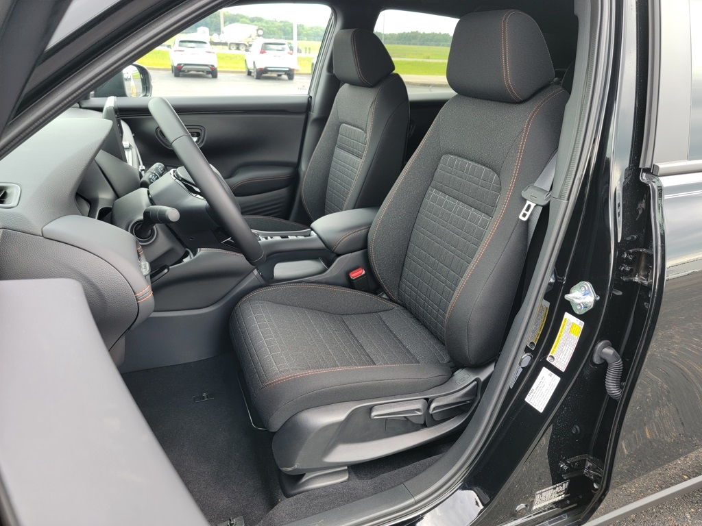 2026 Honda HR-V Sport photo 2