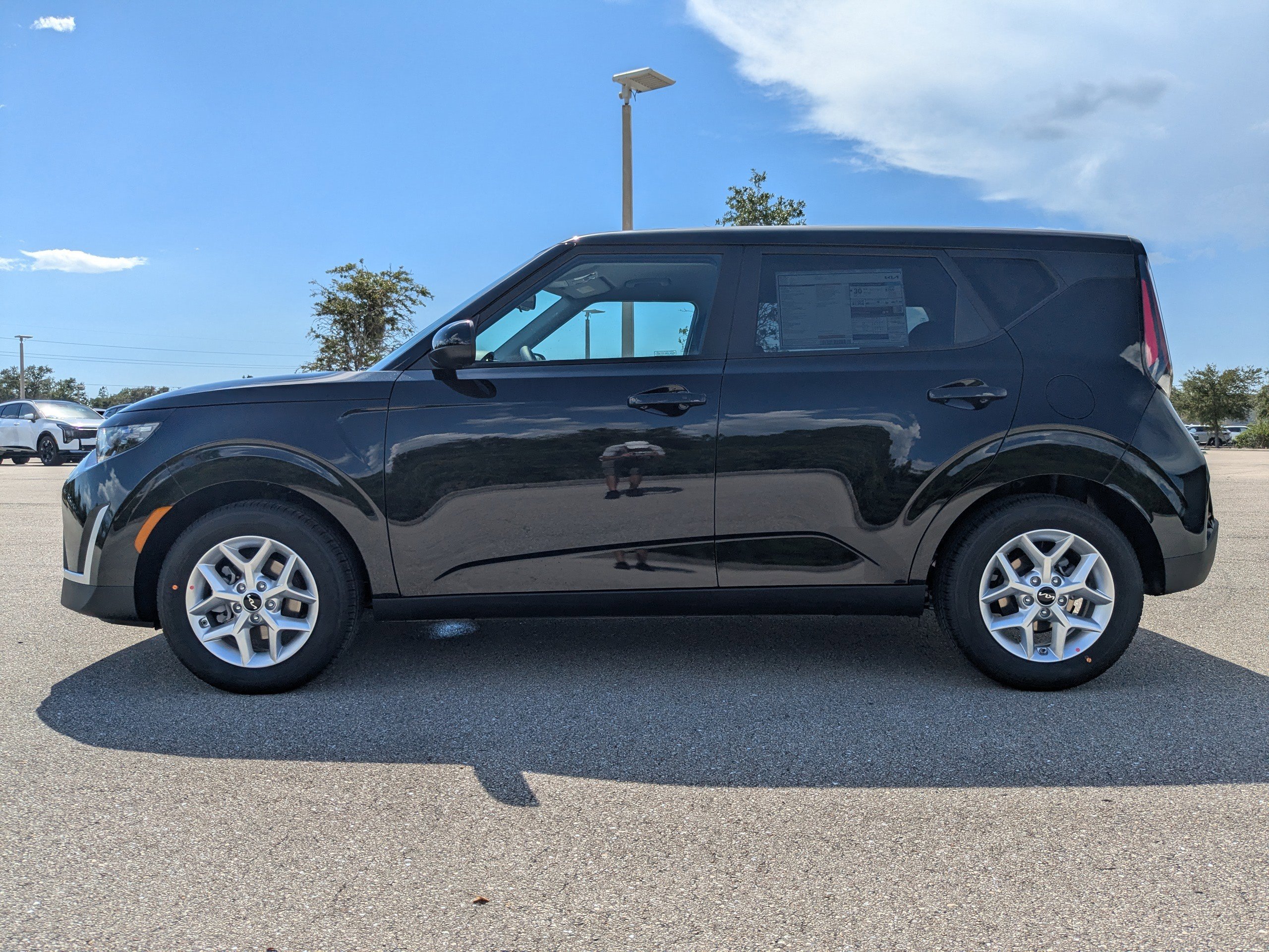 2025 Kia Soul S photo 4