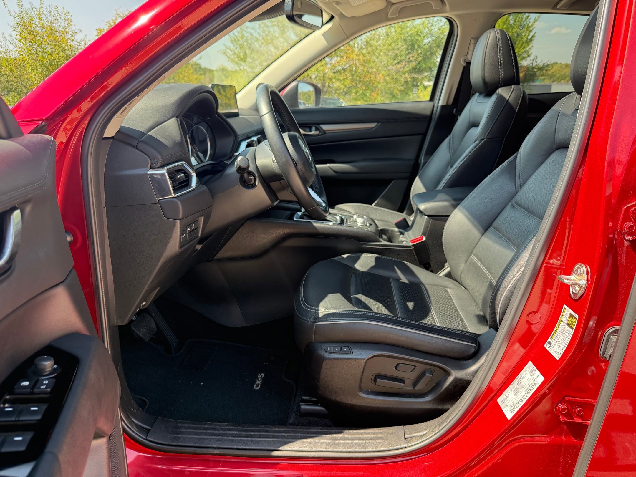2025 Mazda CX-5 2.5 S Preferred photo 4