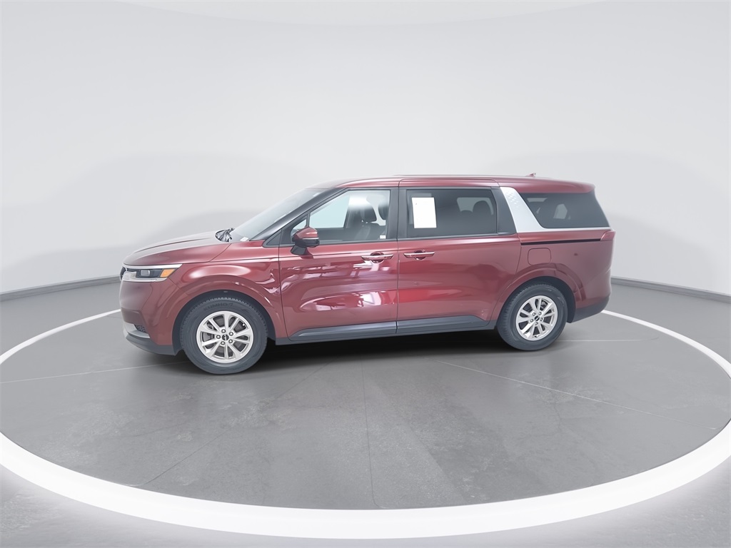 2024 Kia Carnival LX photo 4