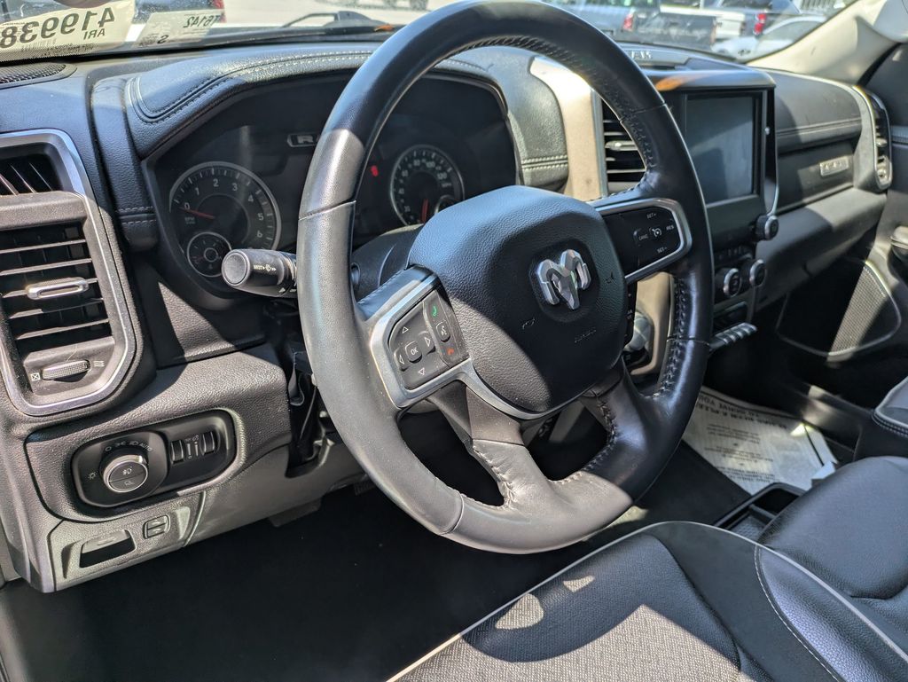 2022 Ram 1500 Laramie photo 6