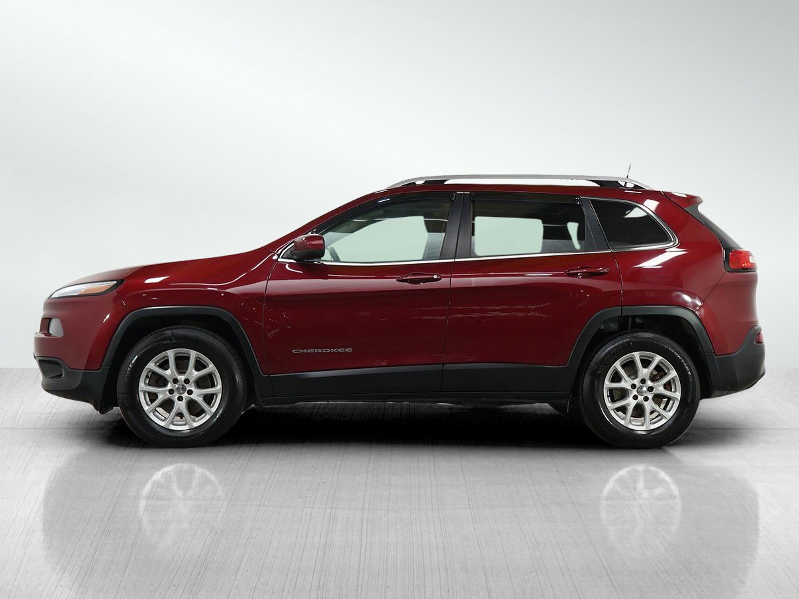 Used 2016 Jeep Cherokee North with VIN 1C4PJMCB1GW366170 for sale in Burnsville, Minnesota