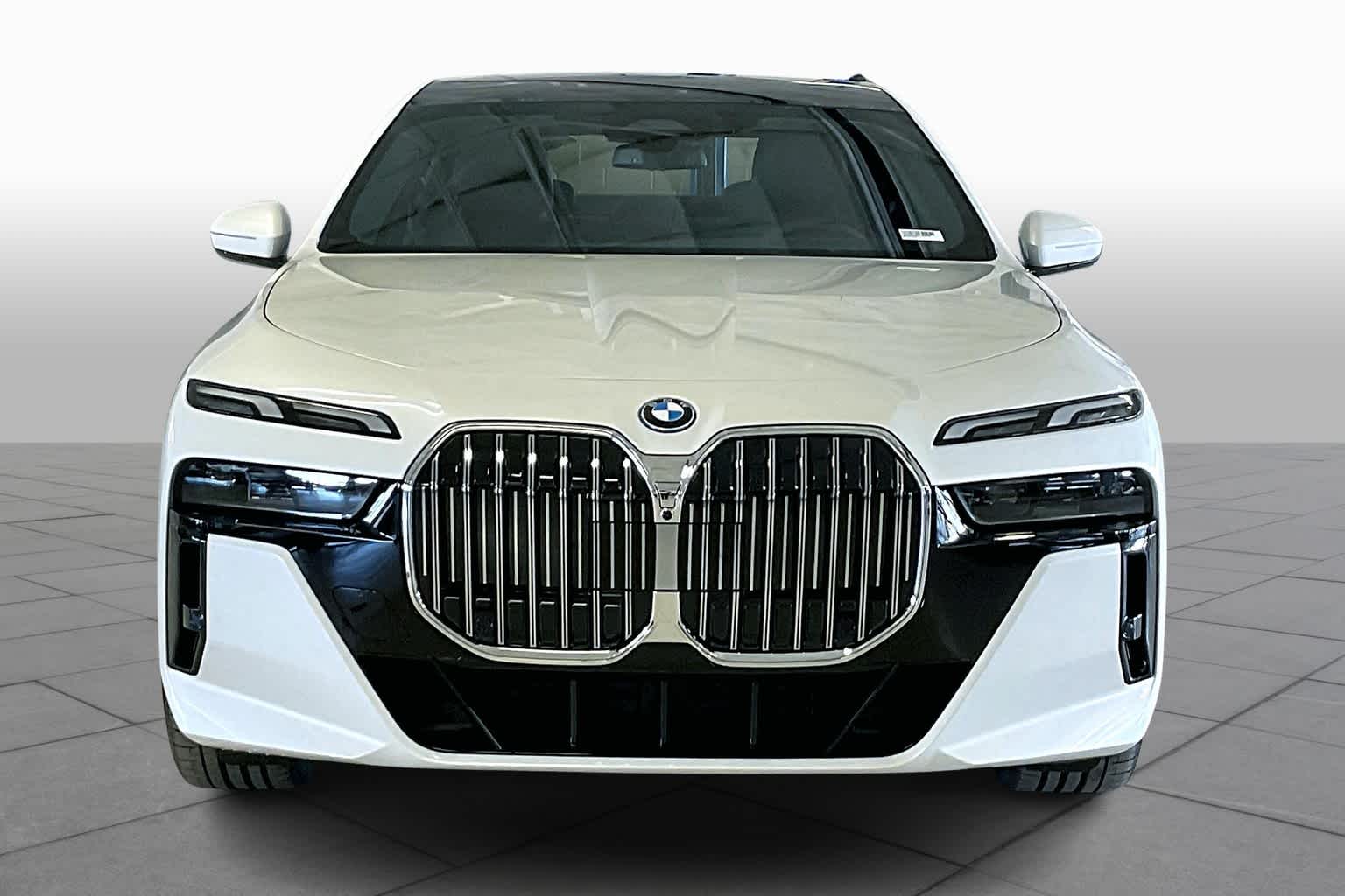 2025 Bmw 750e 750e xDrive photo 3