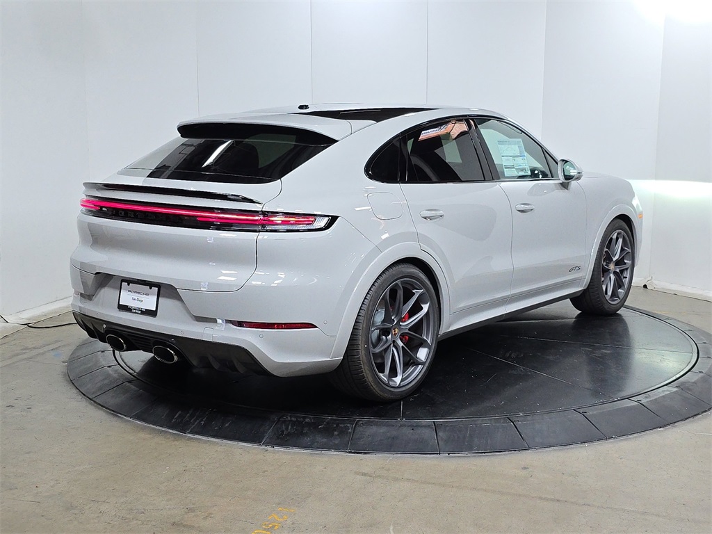 2026 Porsche Cayenne GTS Coupe photo 5