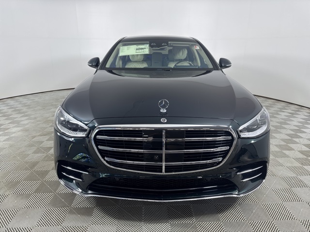 2026 Mercedes Benz S 580 4MATIC photo 2
