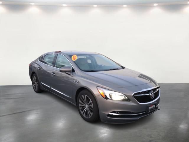 2017 Buick LaCrosse Essence's photo