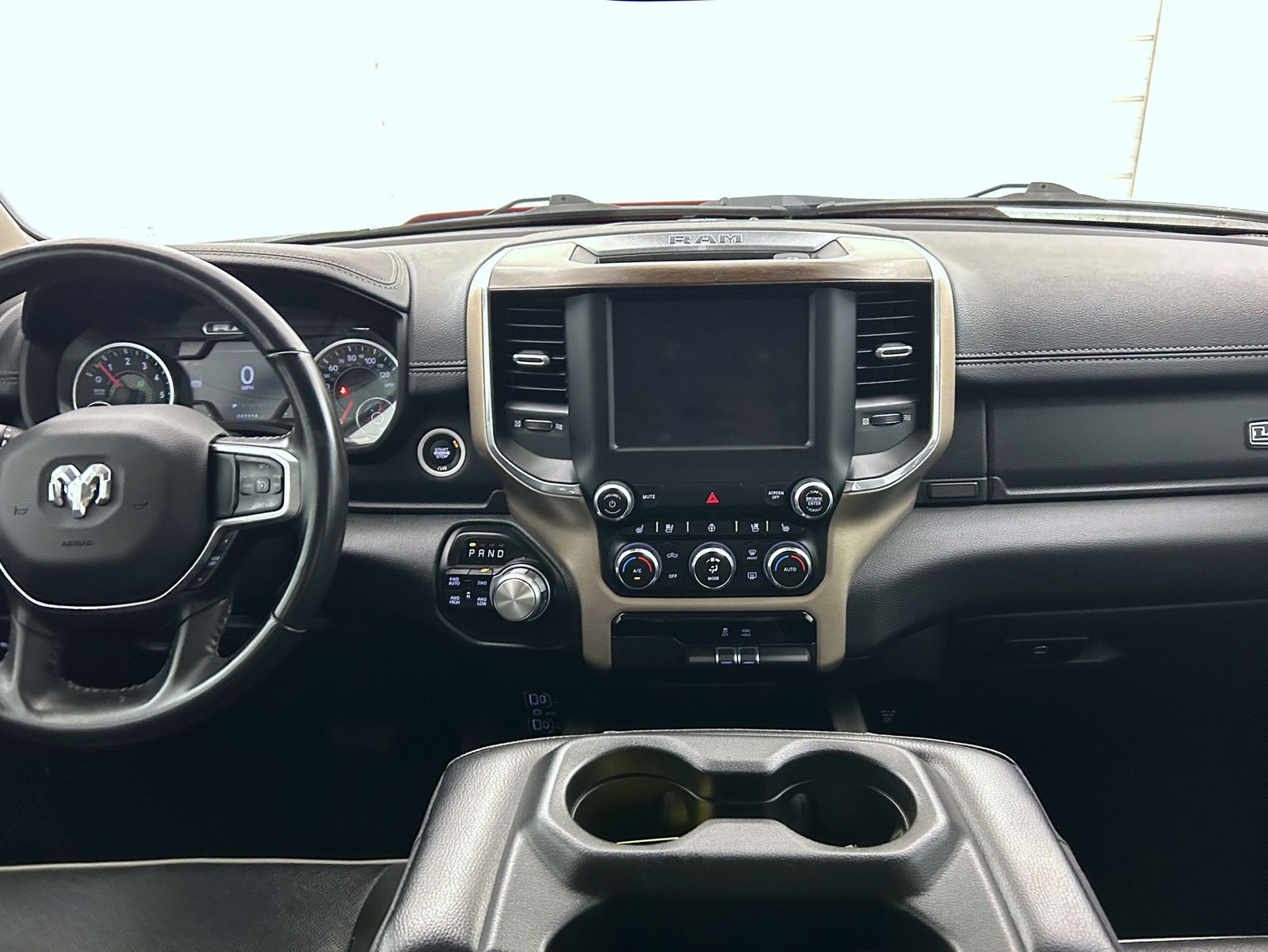 2022 Ram 1500 Laramie photo 12