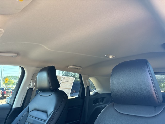 2024 Ford Edge SEL photo 26