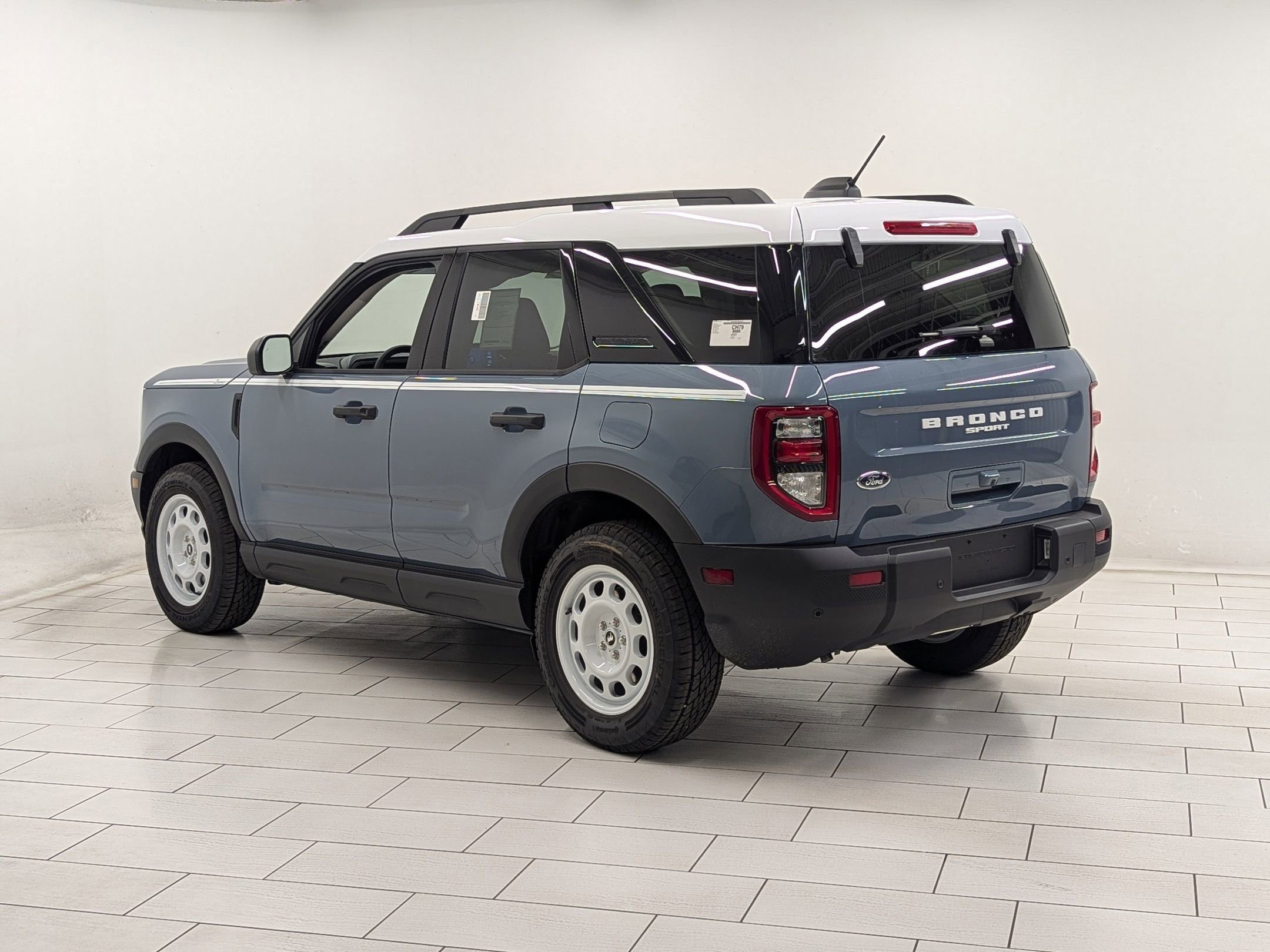2025 Ford Bronco Sport Heritage photo 2