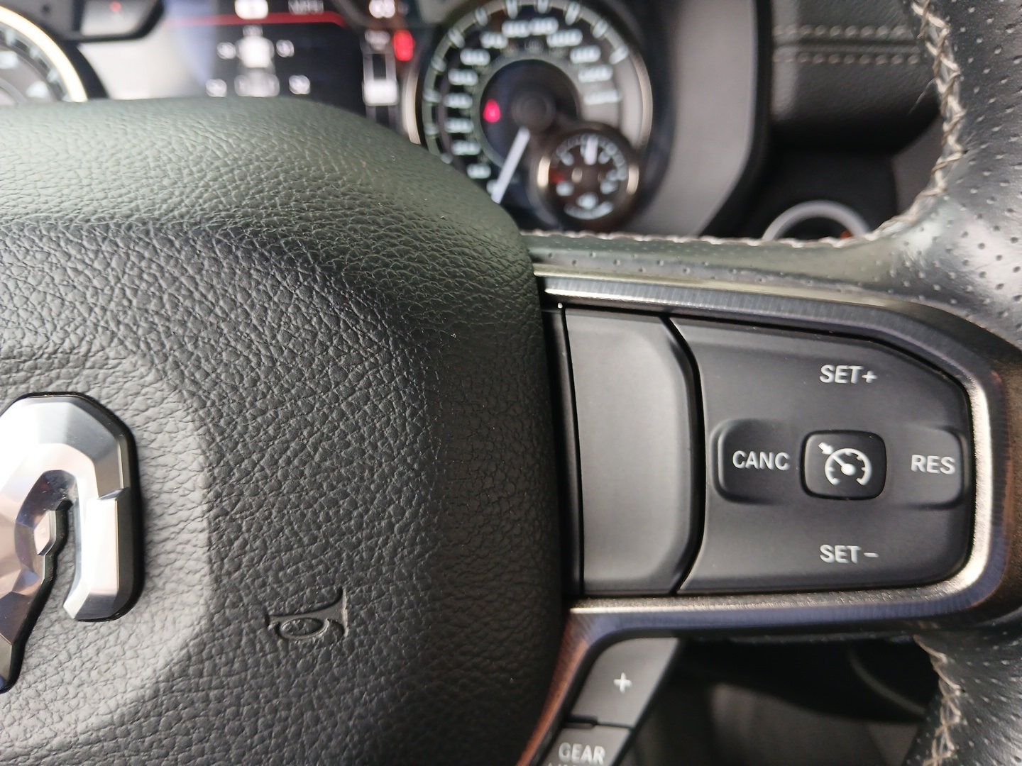 2021 Ram 1500 Rebel photo 14