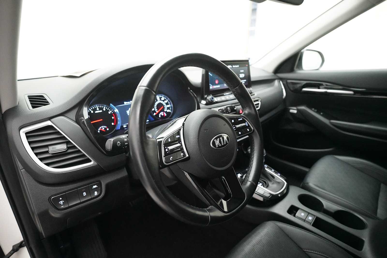 2021 Kia Seltos SX photo 7