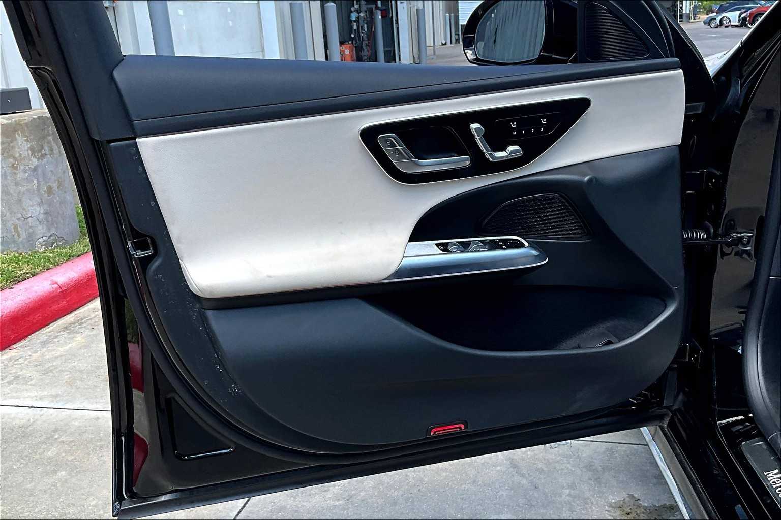 2025 Mercedes Benz E 350 4MATIC photo 20