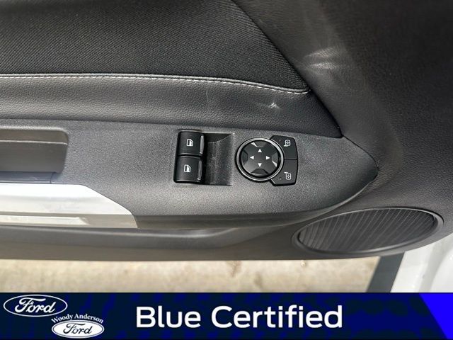 2023 Ford Mustang EcoBoost photo 19