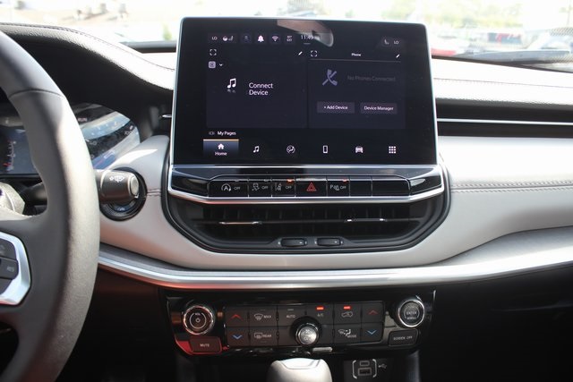 2025 Jeep Compass Limited photo 2