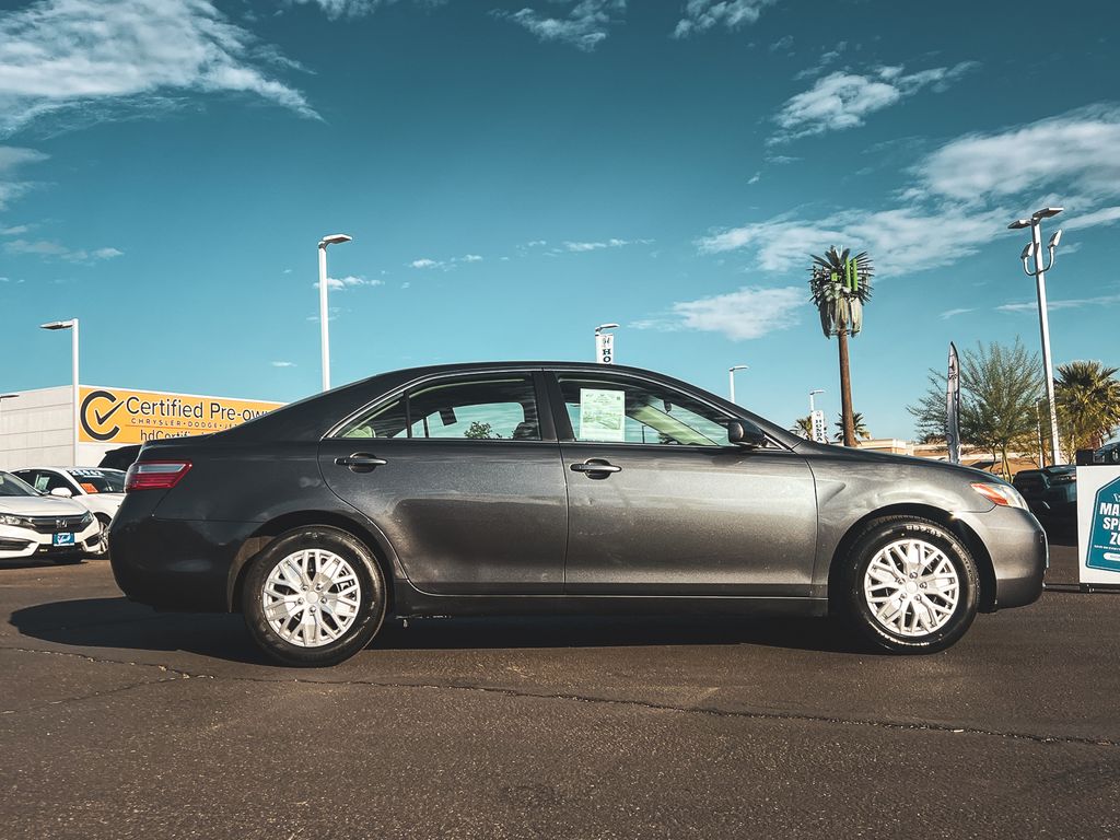 2007 Toyota Camry LE photo 3