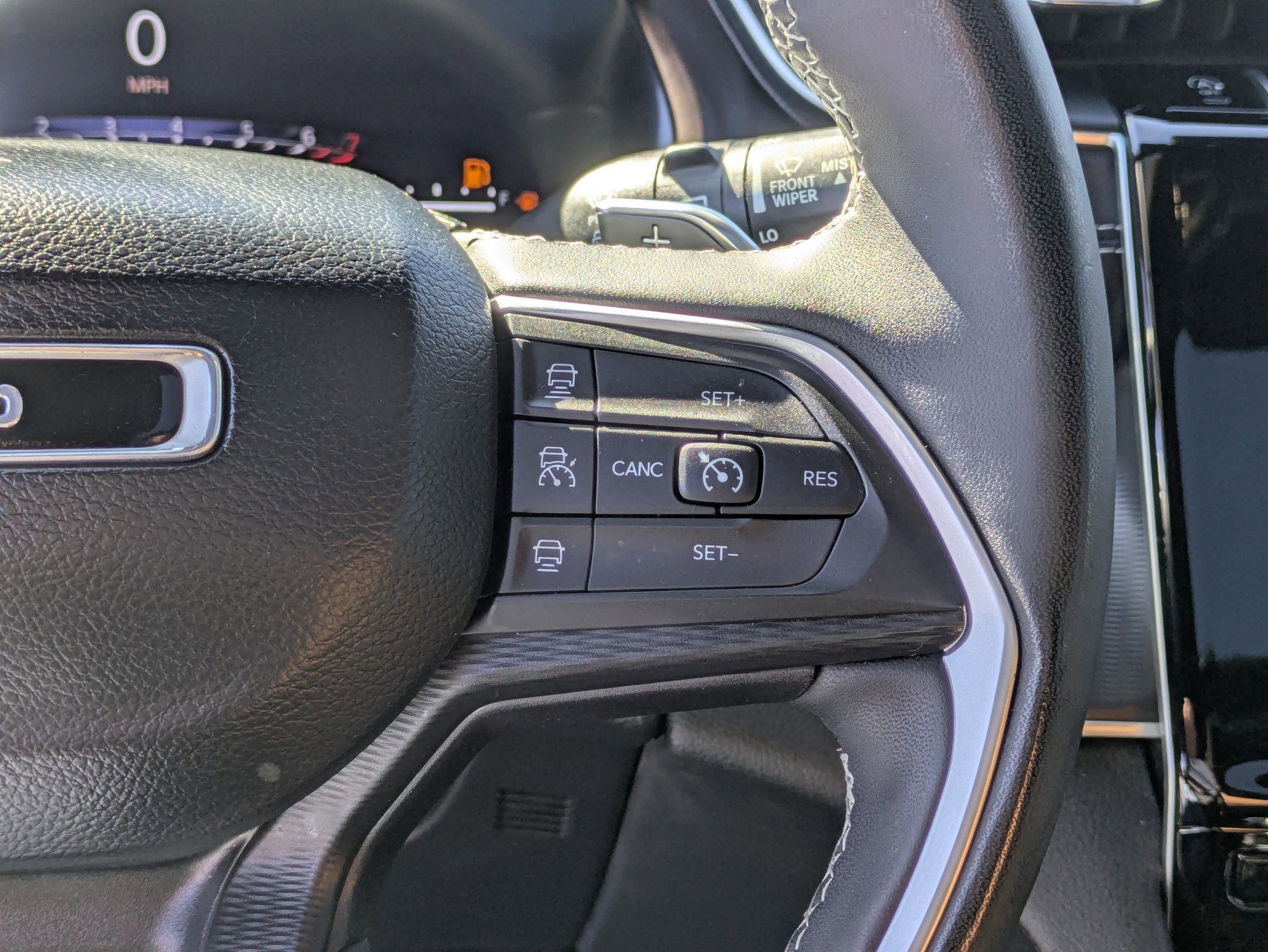 2023 Jeep Grand Cherokee Altitude photo 14