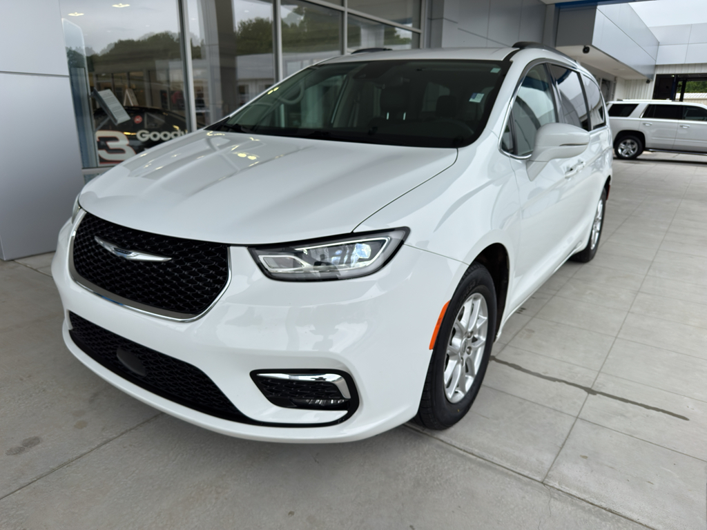 Used 2022 Chrysler Pacifica Touring L with VIN 2C4RC1BGXNR158180 for sale in Newton, NC