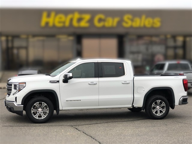 2025 GMC Sierra 1500 SLT's photo