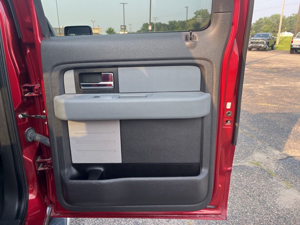 2014 Ford F-150 XLT photo 14