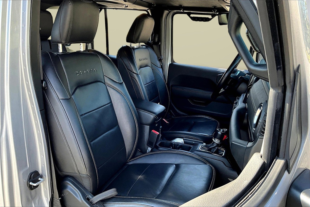 2021 Jeep Wrangler Unlimited Sahara 4xe photo 21