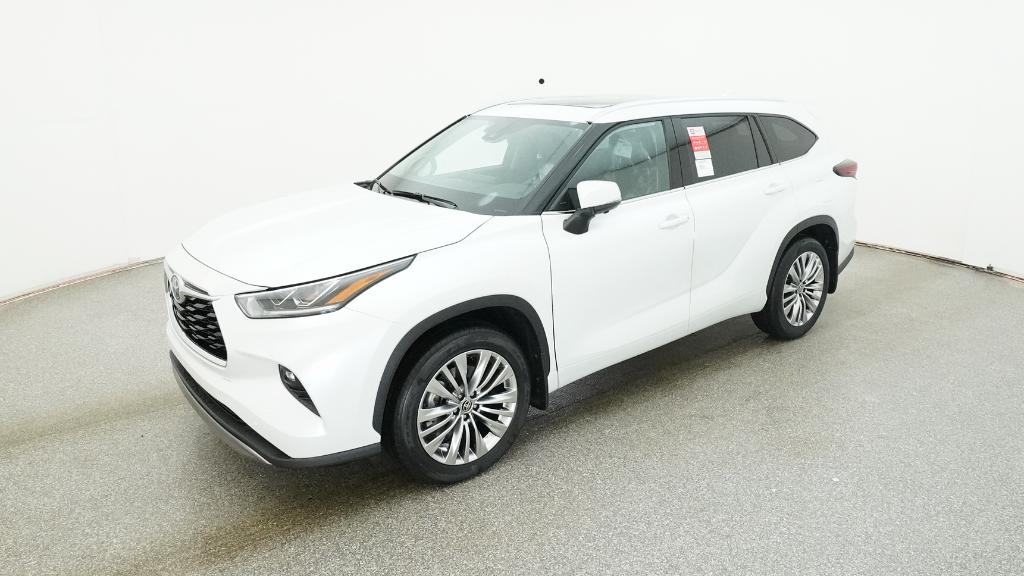 2026 Toyota Highlander Platinum's photo