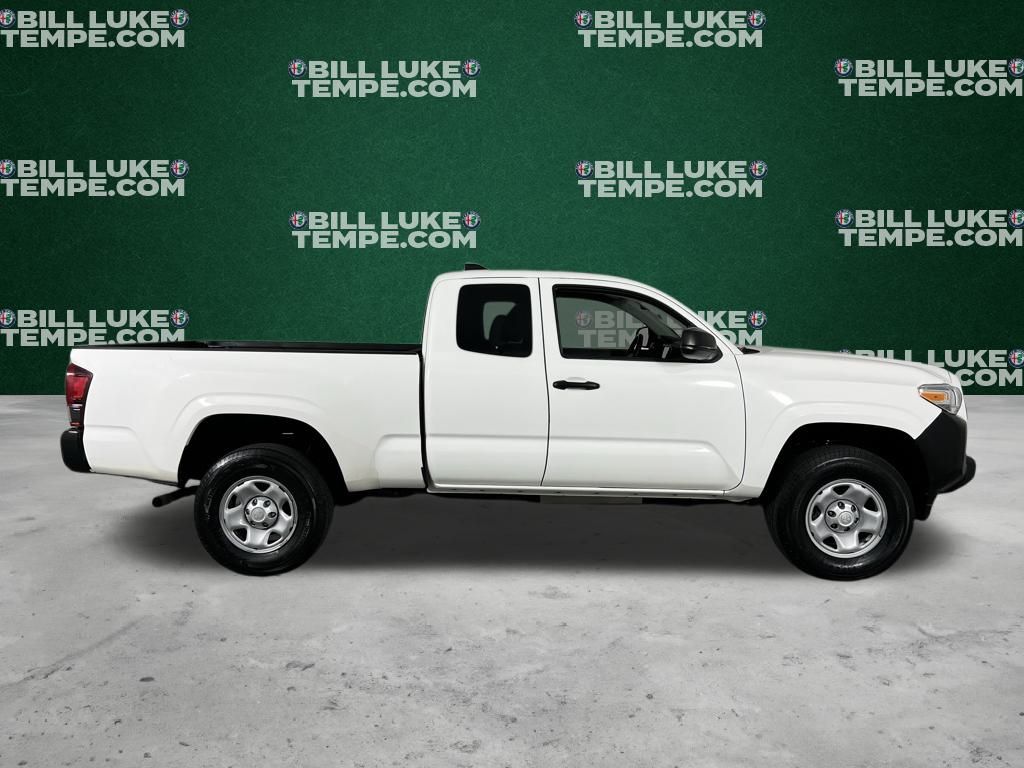 2022 Toyota Tacoma SR photo 3