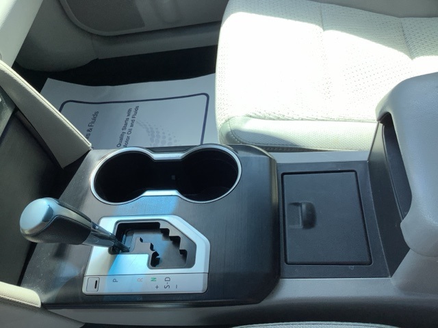 2012 Toyota Camry LE photo 16