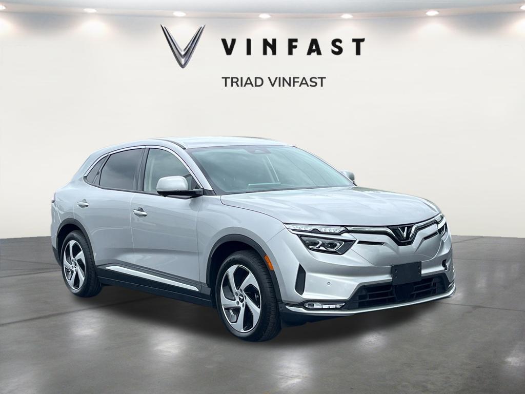 2024 VinFast VF 8