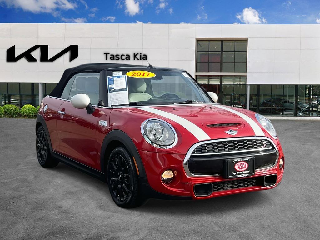 2017 MINI Cooper S's photo