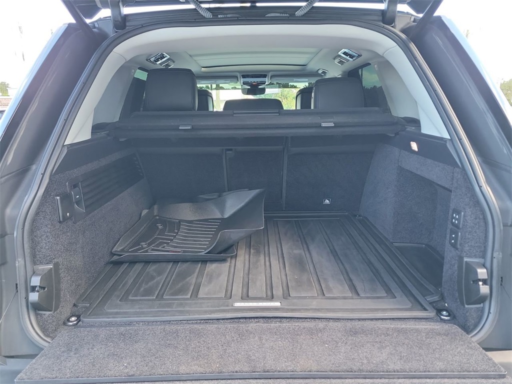 2019 Land Rover Range Rover SuperCharged photo 6