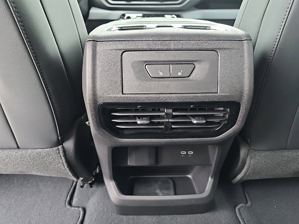 2025 Chevrolet Silverado EV LT photo 24