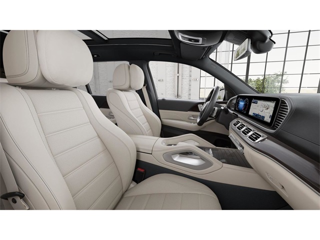 2026 Mercedes Benz GLS 450 4MATIC photo 3