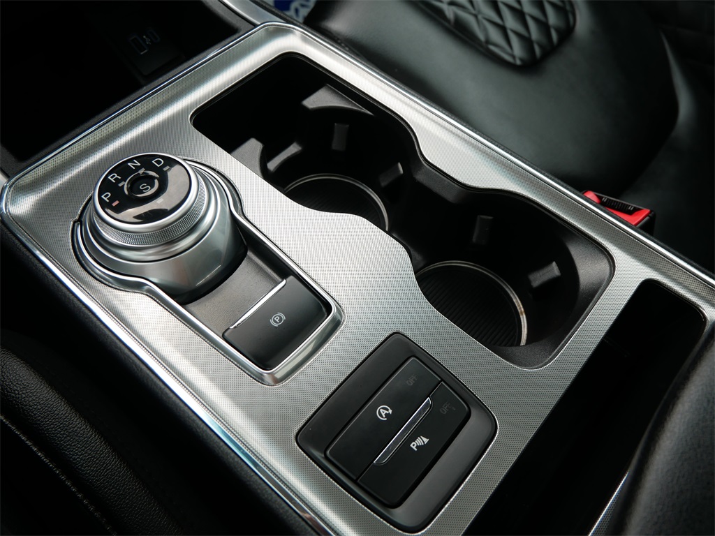 2023 Ford Edge Titanium photo 22
