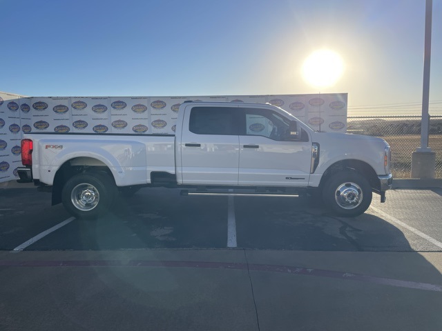 2026 Ford F-350 Super Duty XLT's photo