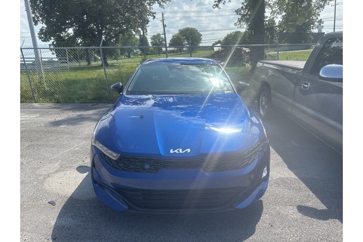 2022 Kia K5 GT-Line photo 2