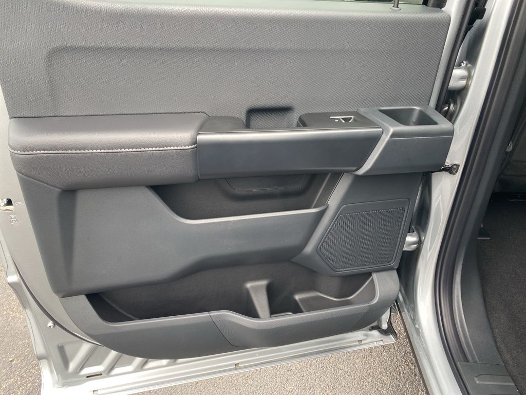 2025 Ford F-150 STX photo 31