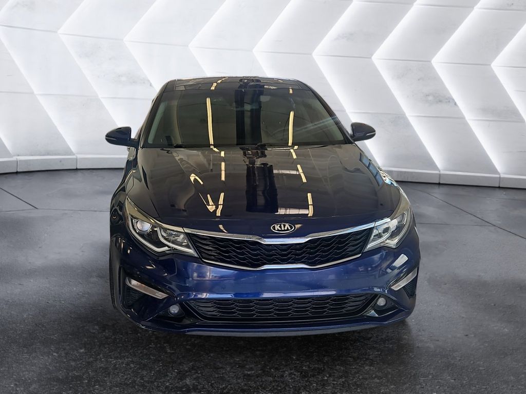 2019 Kia Optima S photo 2