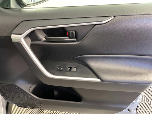 2024 Toyota RAV4 LE photo 20