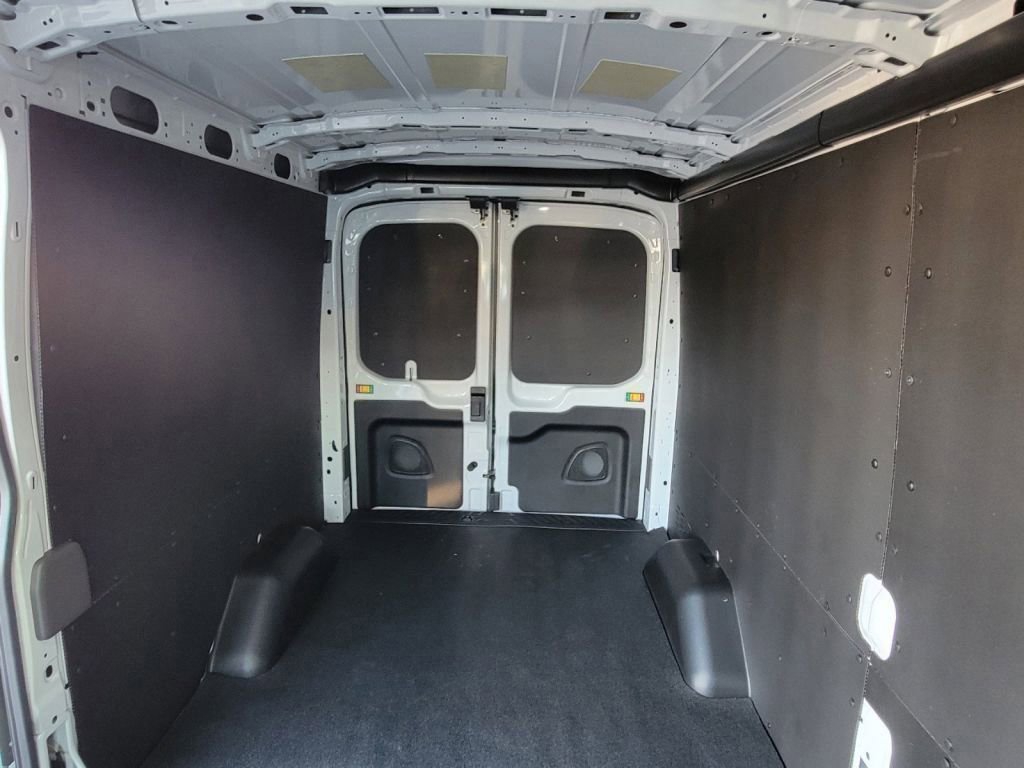 2022 Ford Transit photo 10